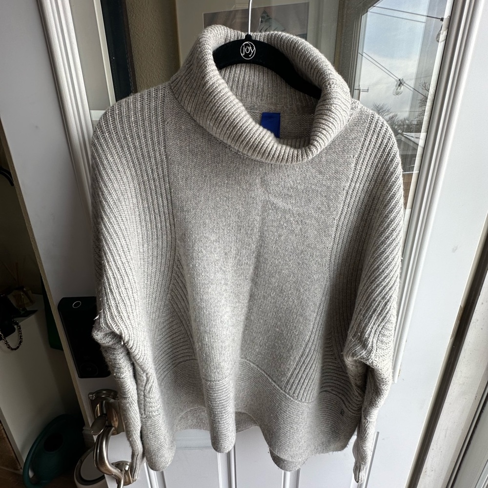 Kit and Ace Cashmere Sweater